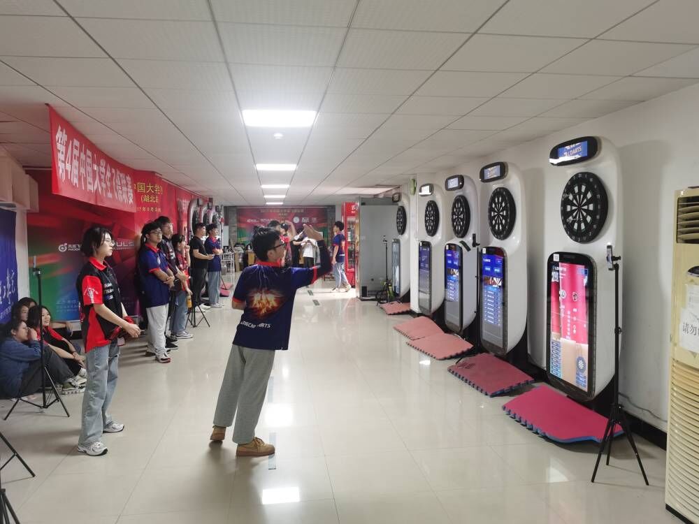 世界杯官网斩获第4届中国大学生飞镖联赛（北京站）五项冠军